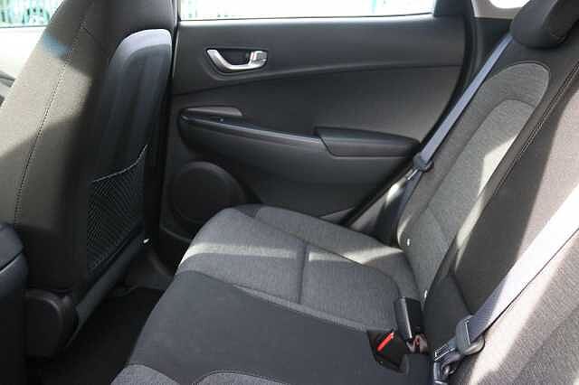 Hyundai KONA 100kW SE Connect 39kWh 5dr Auto Black