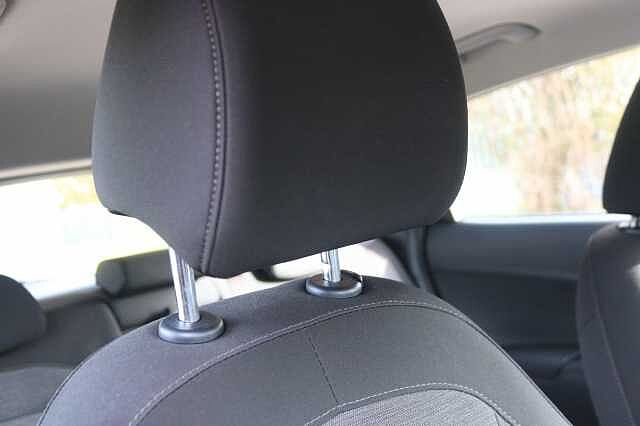 Hyundai KONA 100kW SE Connect 39kWh 5dr Auto Black