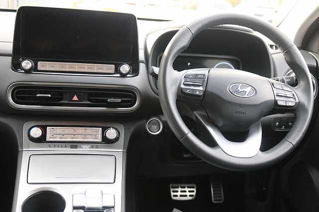 Hyundai KONA 100kW SE Connect 39kWh 5dr Auto Black