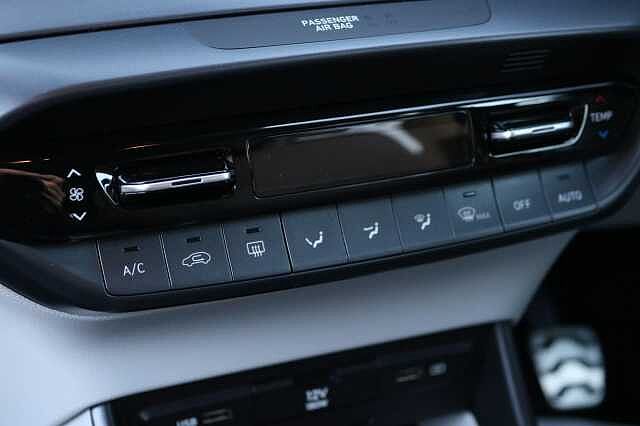 Hyundai BAYON 1.0 T-GDi MHEV Ultimate Euro 6 (s/s) 5dr Red