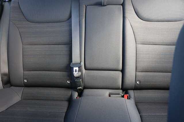 Hyundai IONIQ 1.6 h-GDi Premium DCT Euro 6 (s/s) 5dr