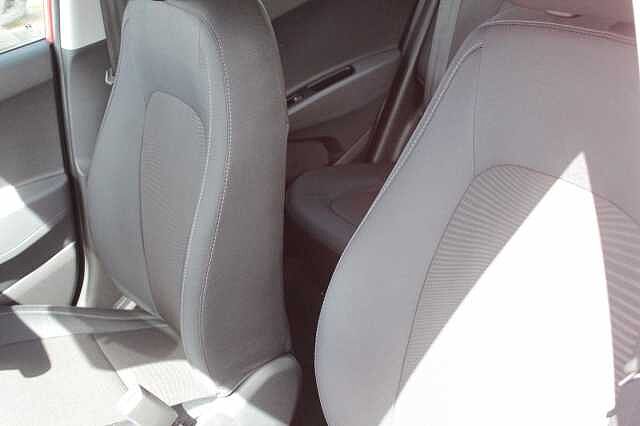 Hyundai i10 1.0 SE 5dr