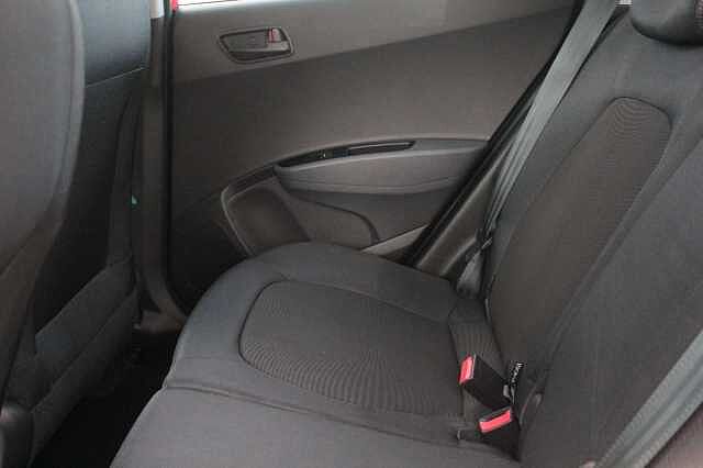 Hyundai i10 1.0 SE 5dr