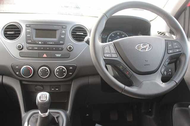 Hyundai i10 1.0 SE 5dr