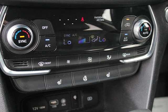 Hyundai SANTA FE 2.2 CRDi Premium 5dr 4WD Auto
