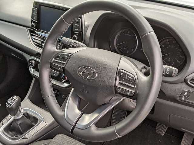 Hyundai i30 1.0T GDi SE Connect 5dr