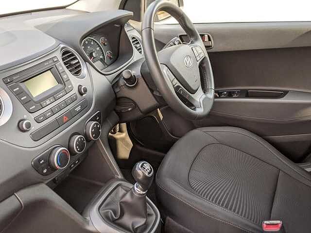 Hyundai i10 1.0 SE 5dr