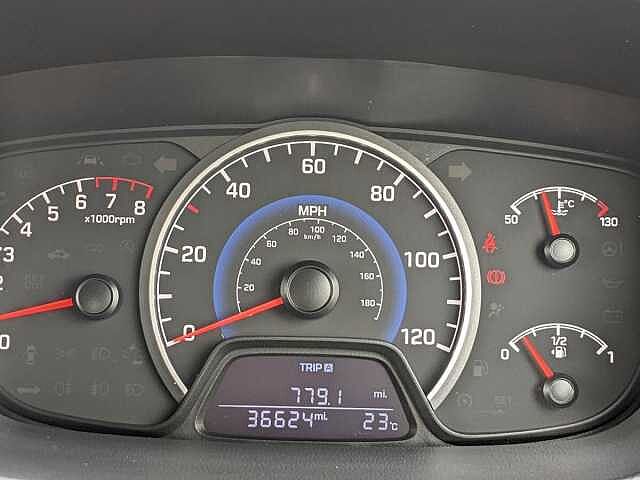 Hyundai i10 1.0 SE 5dr