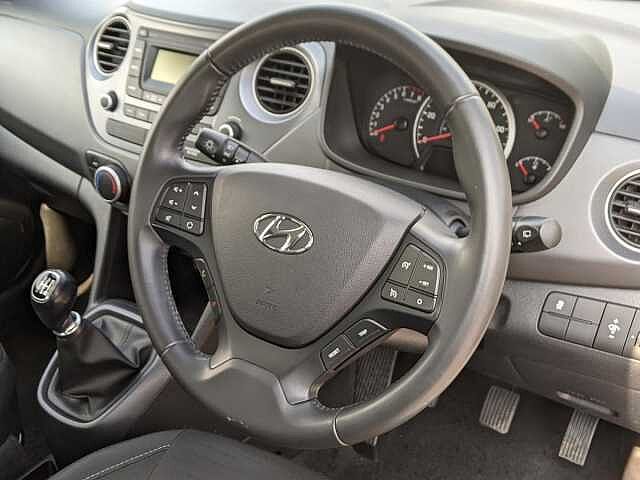 Hyundai i10 1.0 SE 5dr