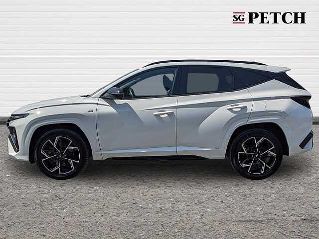 Hyundai TUCSON 1.6T Hybrid N Line 5dr Auto White