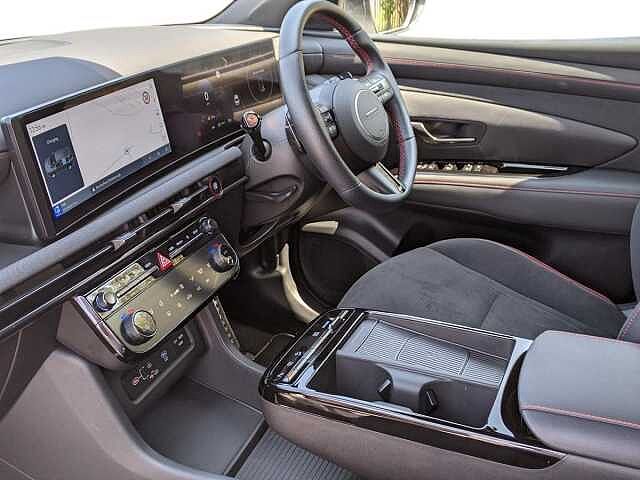 Hyundai TUCSON 1.6T Hybrid N Line 5dr Auto White