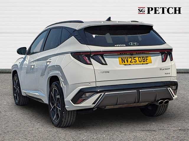 Hyundai TUCSON 1.6T Hybrid N Line 5dr Auto White