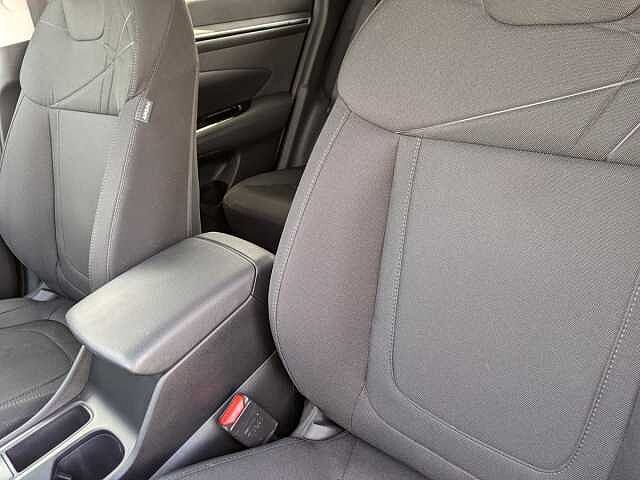 Hyundai TUCSON 1.6 TGDi SE Connect 5dr 2WD Red