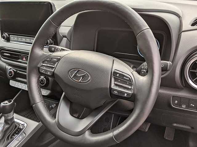 Hyundai KONA 1.6 GDi Hybrid Premium 5dr DCT Black