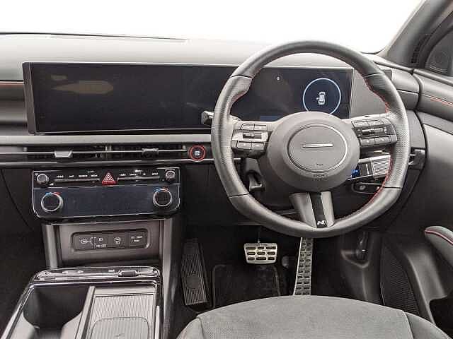 Hyundai TUCSON 1.6T Hybrid N Line 5dr Auto White