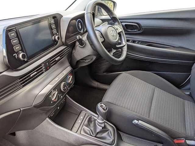 Hyundai I20 1.0T GDi 48V MHD SE Connect 5dr White