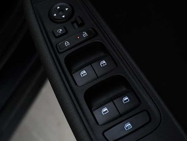 Hyundai INSTER Long Range 49kWh 02 SUV 5dr Electric Auto (115 ps) Dusk Blue