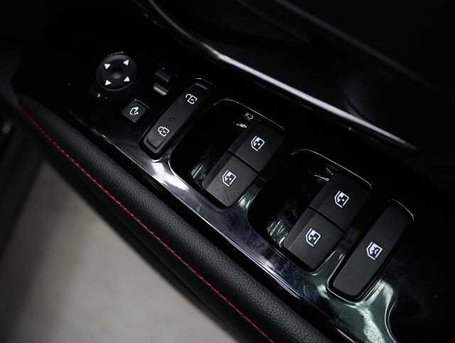 Hyundai TUCSON 1.6 h T-GDi N Line SUV 5dr Petrol Hybrid Auto Euro 6 (s/s) (230 ps) Phantom Black