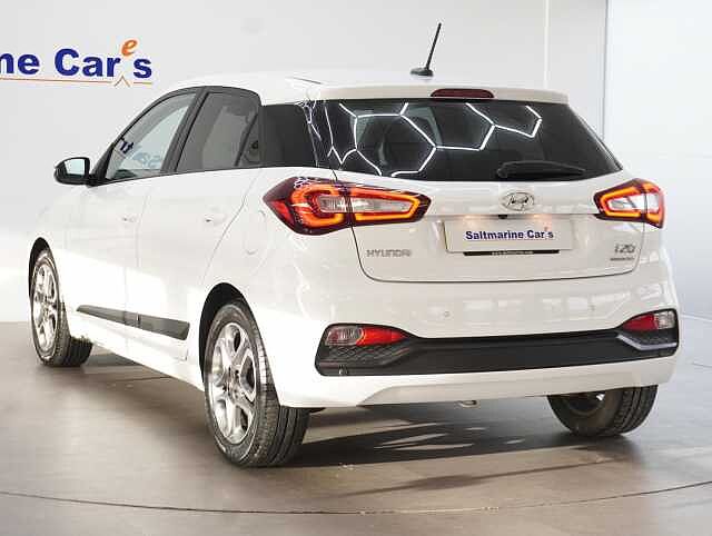 Hyundai i20 1.2 Premium Nav Hatchback 5dr Petrol Manual Euro 6 (s/s) (84 ps)