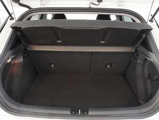 Hyundai i20 1.2 Premium Nav Hatchback 5dr Petrol Manual Euro 6 (s/s) (84 ps)