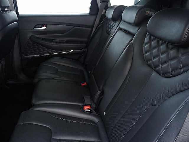 Hyundai Santa Fe 1.6 h T-GDi Premium SUV 5dr Petrol Hybrid Auto Euro 6 (s/s) (230 ps)