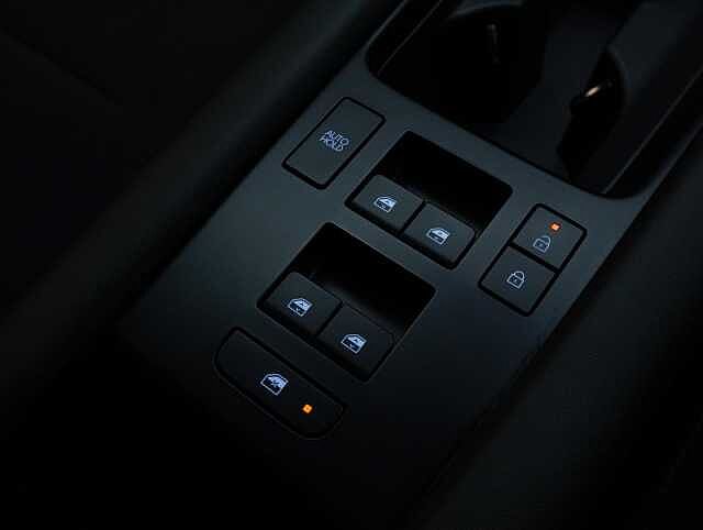 Hyundai IONIQ 6 77.4kWh Premium Saloon 4dr Electric Auto (228 ps)