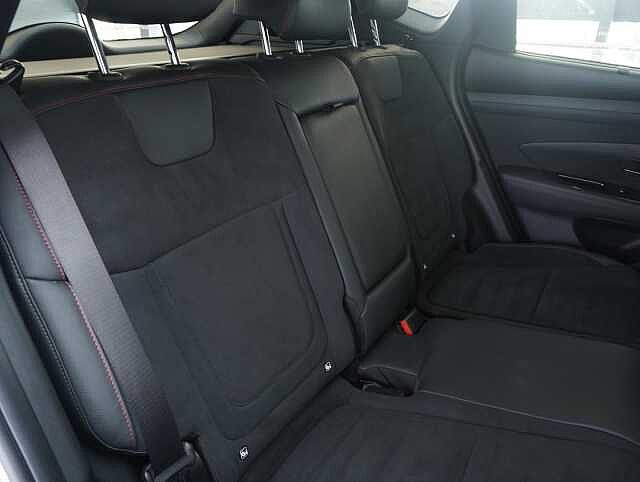 Hyundai TUCSON 1.6 T-GDi N Line SUV 5dr Petrol Hybrid Auto Euro 6 (s/s) (215 ps) Shimmering Silver