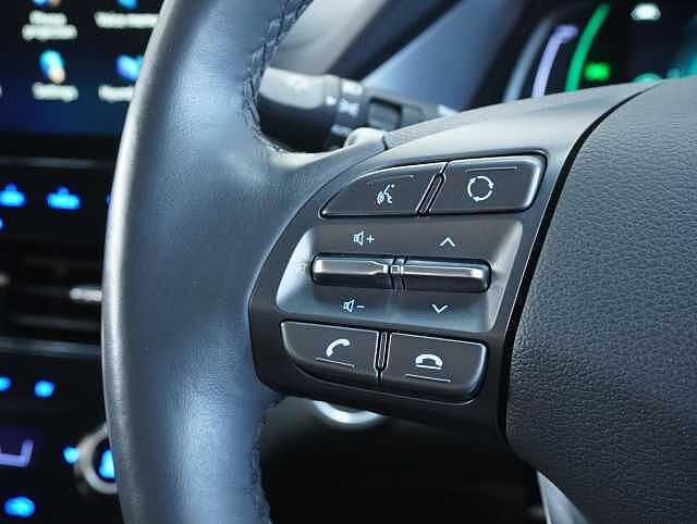 Hyundai IONIQ 38.3kWh Premium Hatchback 5dr Electric Auto (136 ps)