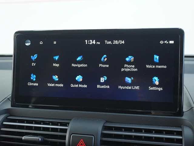 Hyundai INSTER Long Range 49kWh 02 SUV 5dr Electric Auto (115 ps) Jungle Green Khaki