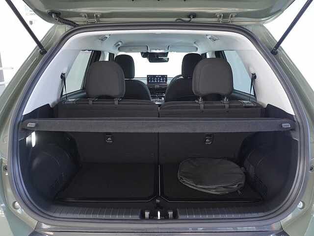 Hyundai INSTER Long Range 49kWh 02 SUV 5dr Electric Auto (115 ps) Jungle Green Khaki