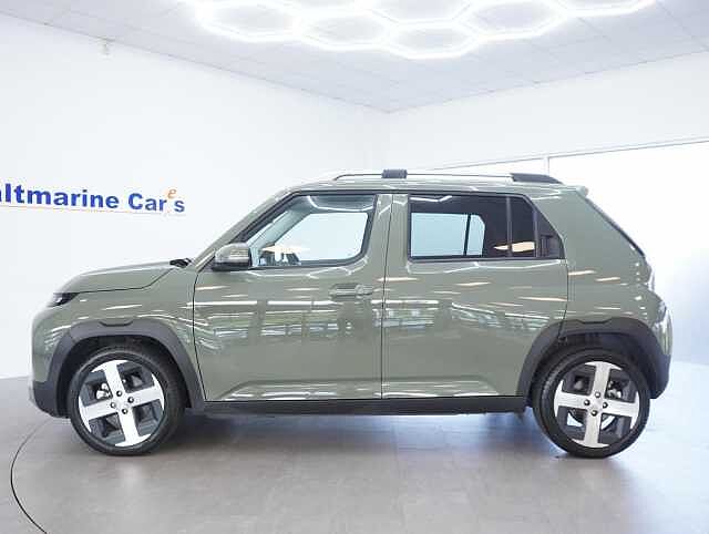 Hyundai INSTER Long Range 49kWh 02 SUV 5dr Electric Auto (115 ps) Jungle Green Khaki