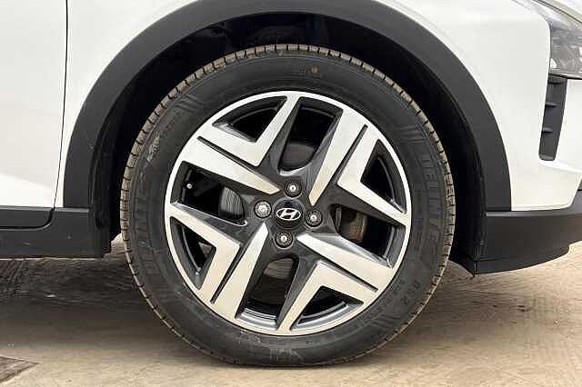 Hyundai BAYON 1.0 T-GDi MHEV Premium SUV 5dr Petrol Hybrid Manual Euro 6 (s/s) (120 ps) Atlas White