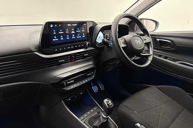 Hyundai BAYON 1.0 T-GDi MHEV Premium SUV 5dr Petrol Hybrid Manual Euro 6 (s/s) (120 ps) Atlas White