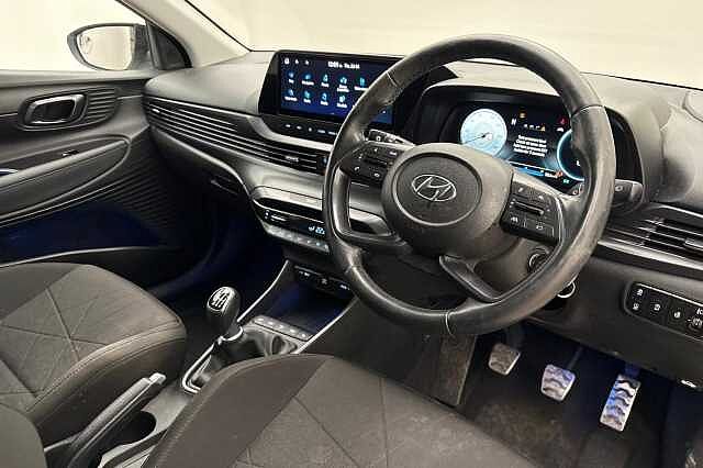 Hyundai BAYON 1.0 T-GDi MHEV Premium SUV 5dr Petrol Hybrid Manual Euro 6 (s/s) (120 ps) Atlas White