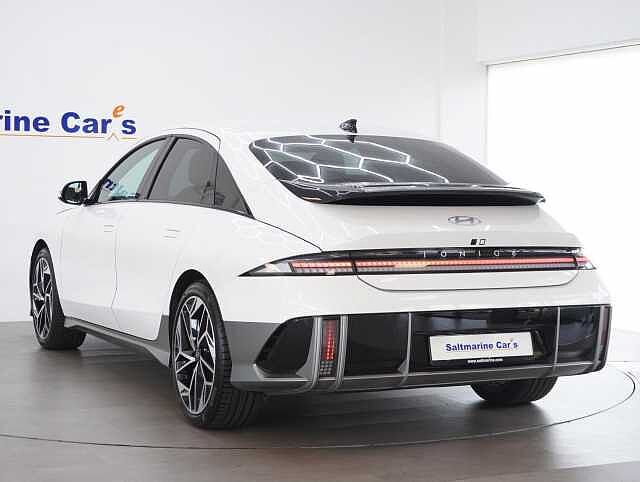 Hyundai IONIQ 6 77.4kWh Premium Saloon 4dr Electric Auto (228 ps)