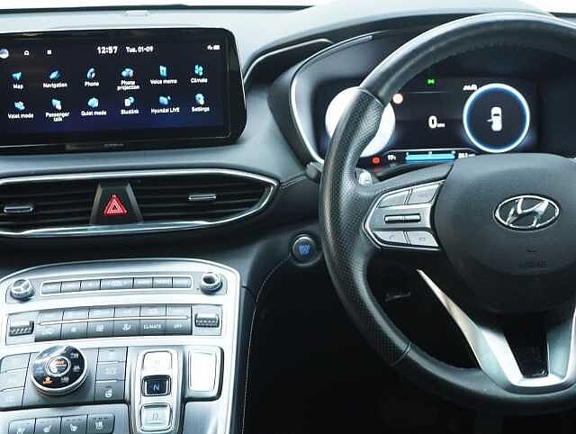 Hyundai SANTA FE 2.2 CRDi Ultimate SUV 5dr Diesel DCT 4WD Euro 6 (s/s) (193 ps) Glacier White