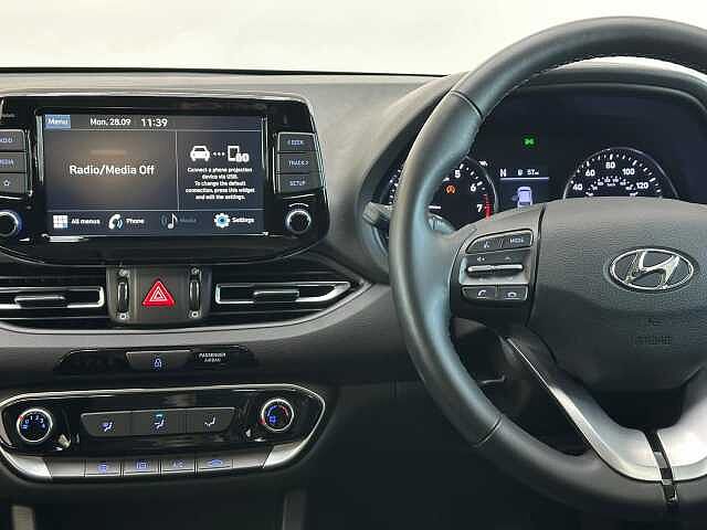 Hyundai i30 1.0 T-GDi MHEV SE Connect Hatchback 5dr Petrol Hybrid Manual Euro 6 (s/s) (120 p