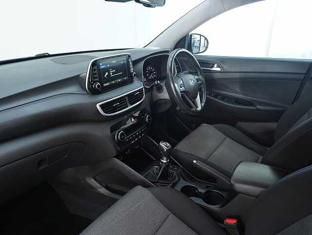 Hyundai TUCSON 1.6 GDi SE Nav SUV 5dr Petrol Manual Euro 6 (s/s) (132 ps) Olivine Grey
