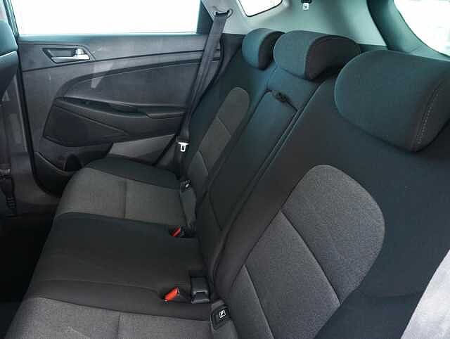 Hyundai TUCSON 1.6 GDi SE Nav SUV 5dr Petrol Manual Euro 6 (s/s) (132 ps) Olivine Grey