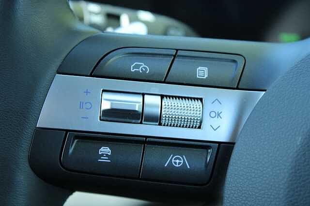 Hyundai KONA E (218ps) Ultimate Silver