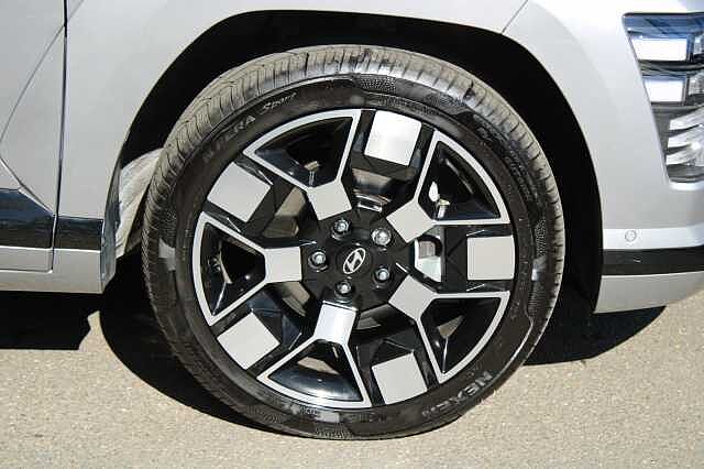 Hyundai KONA E (218ps) Ultimate Silver