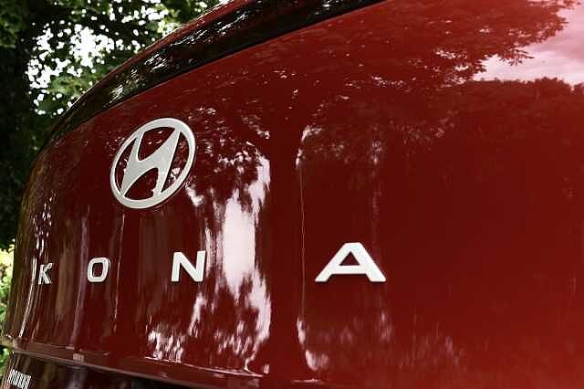 Hyundai KONA 160kW Ultimate 65kWh 5dr Auto Red