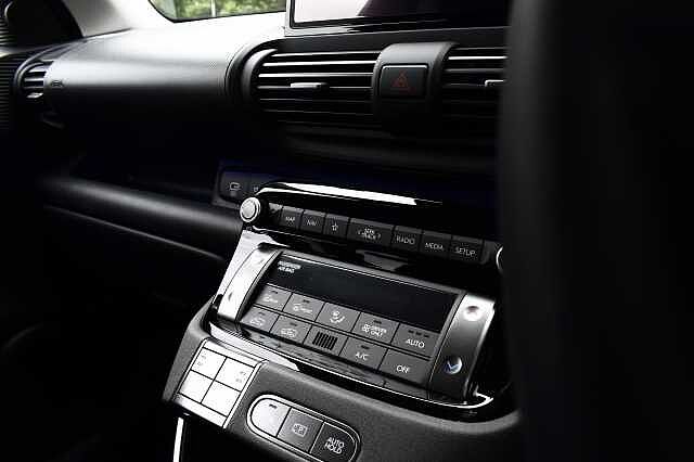 Hyundai INSTER 85kW 02 49kWh 5dr Auto Orange