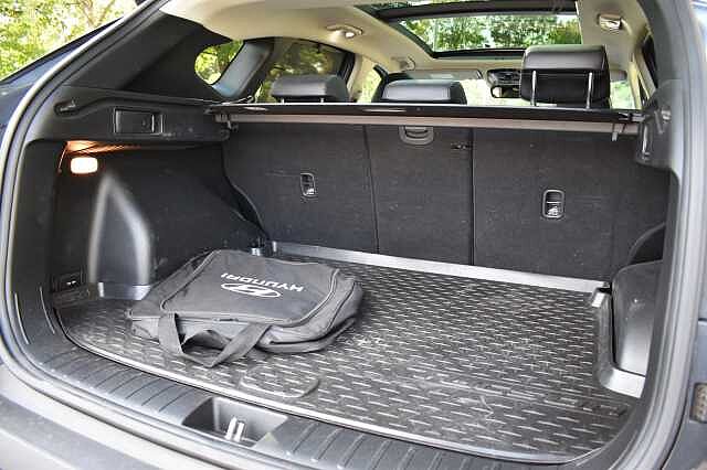 Hyundai TUCSON 1.6 TGDi Plug-in Hybrid Ultimate 5dr 4WD Auto Grey