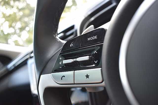 Hyundai TUCSON 1.6 TGDi Hybrid 230 Ultimate 5dr 2WD Auto Grey