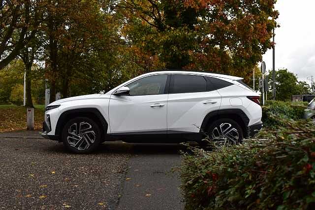 Hyundai TUCSON 1.6T Plug-in Hybrid Ultimate 5dr Auto White