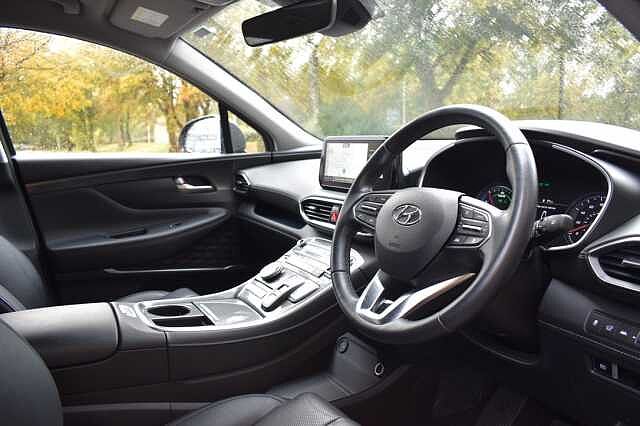 Hyundai SANTA FE 1.6 TGDi Hybrid Premium 5dr Auto Grey
