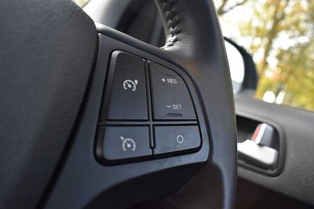 Hyundai I10 1.0 Premium 5dr White