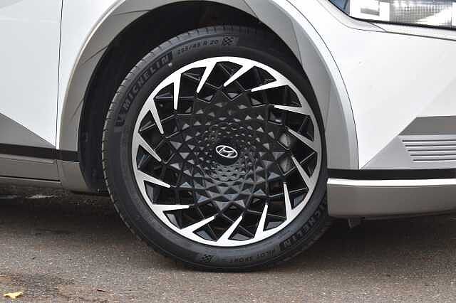 Hyundai IONIQ 5 225kW Ultimate 73 kWh 5dr AWD Auto White