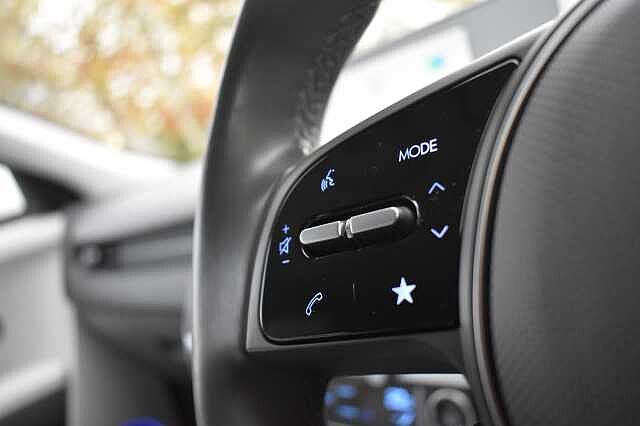 Hyundai IONIQ 5 225kW Ultimate 73 kWh 5dr AWD Auto White